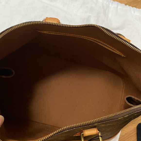 Louis Vuitton Alma Pm bag great shape - Picture 11 of 15